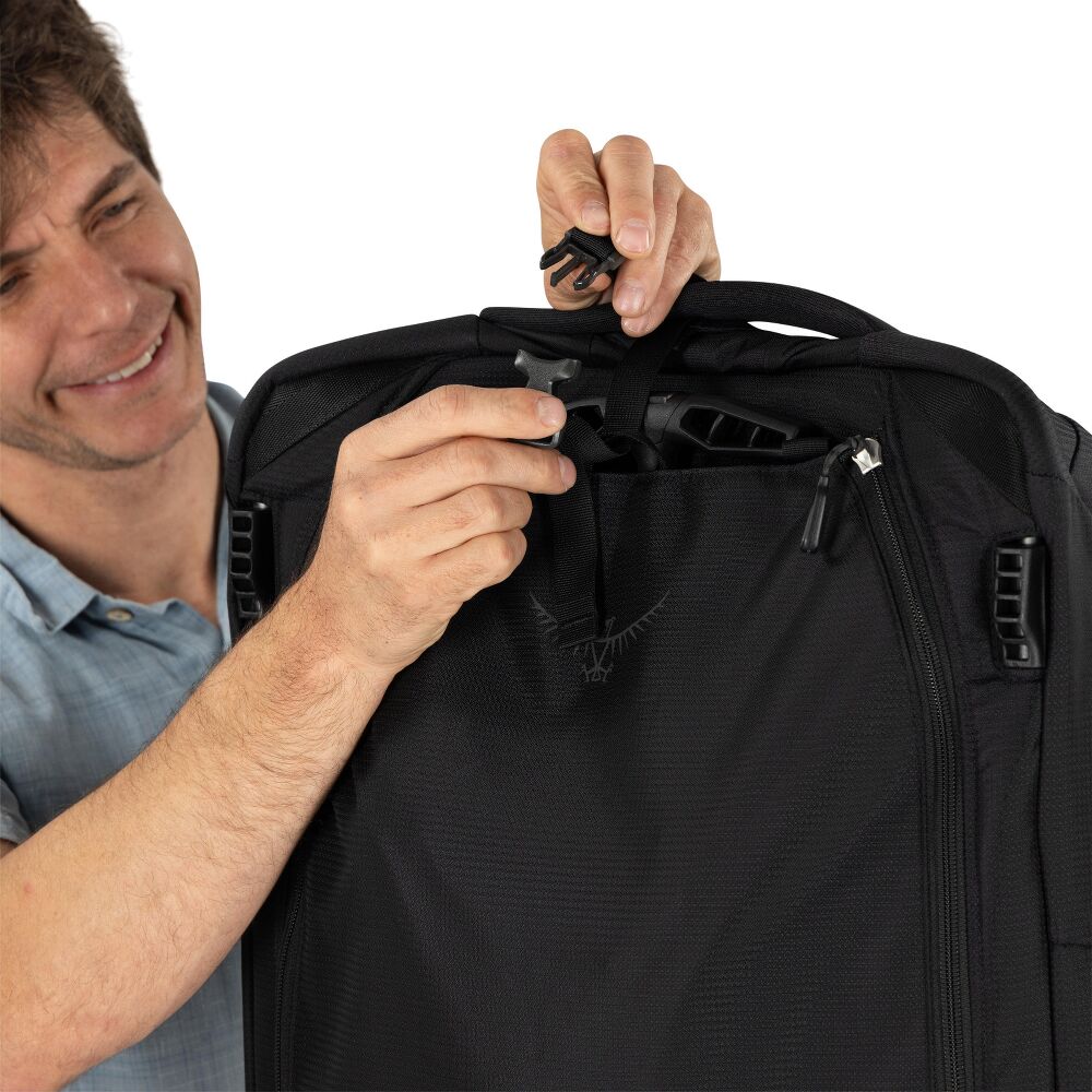 Farpoint Fairview Wheels Travel Bag