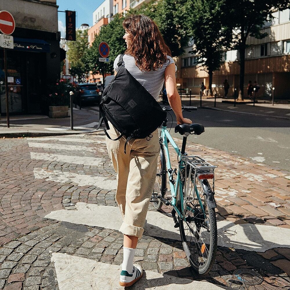 Metron Messenger 18